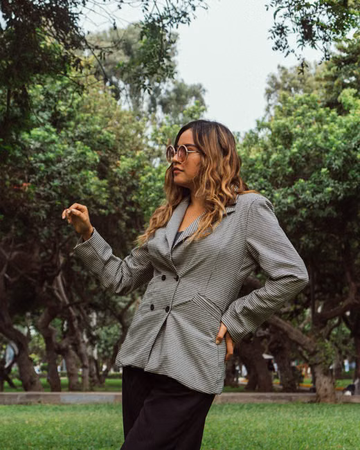 Blusa de Frio Gola Alta Preta
